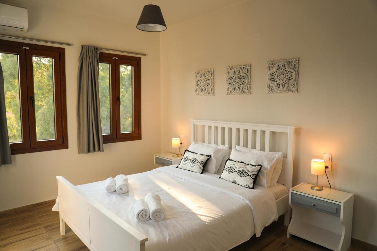 Golden Evelyn Aparthotel Agia Paraskevi  Exteriör bild