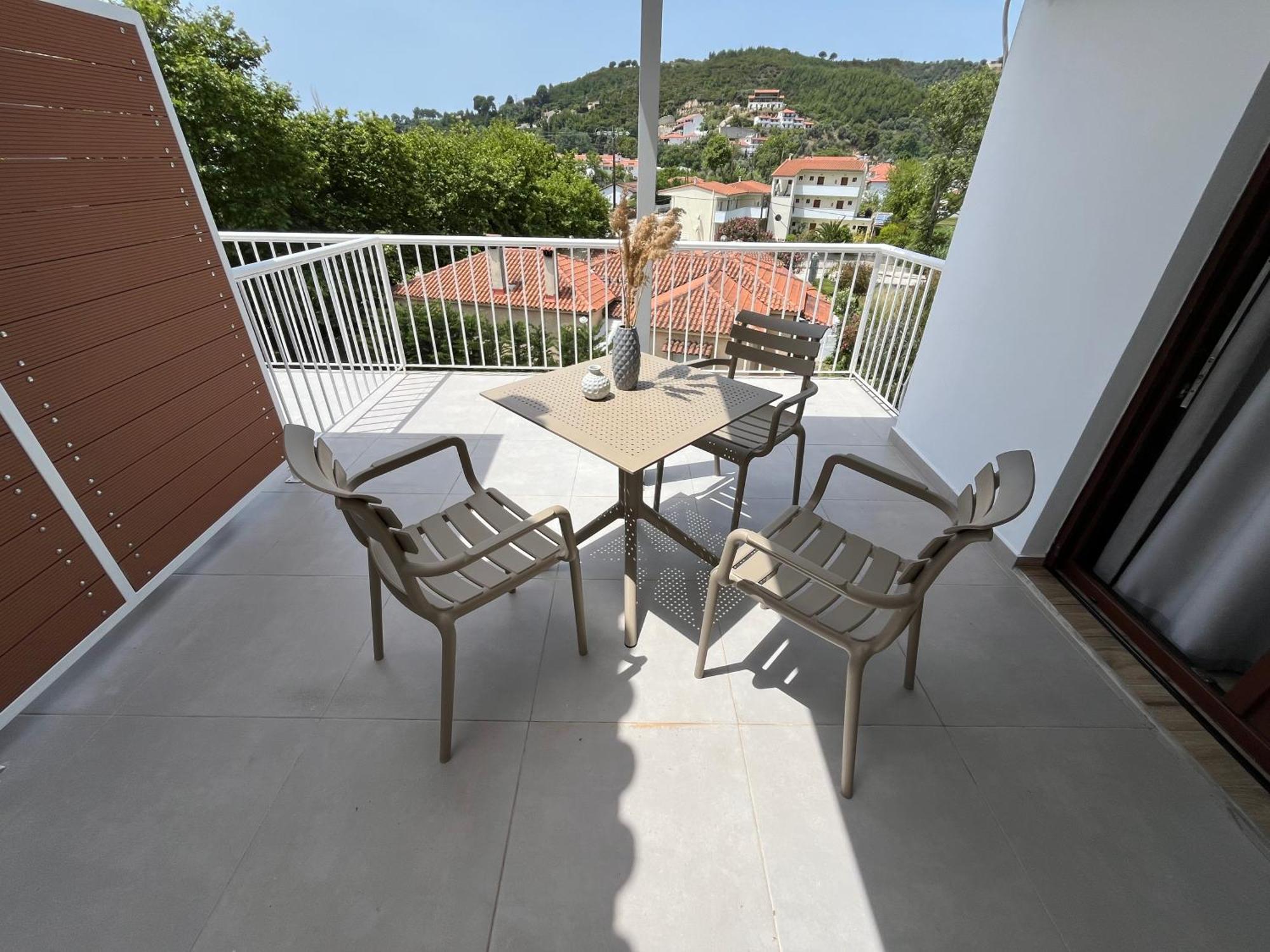 Golden Evelyn Aparthotel Agia Paraskevi  Exteriör bild